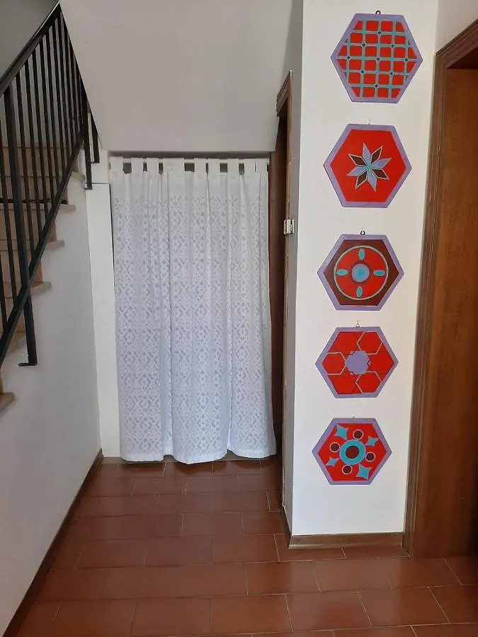 Accogliente Villetta Bi-Familiare Pietrasanta Italy