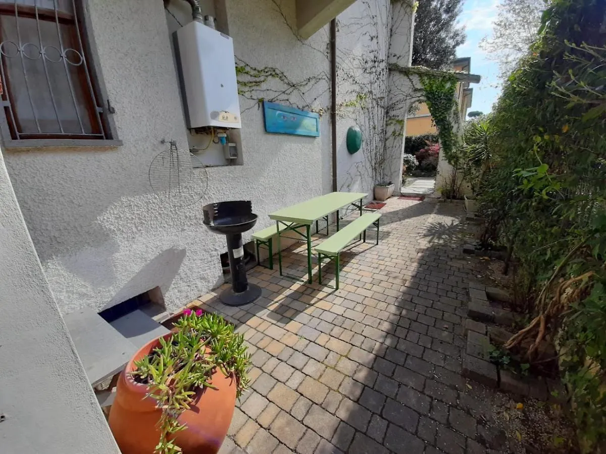 Holiday home Accogliente Villetta Bi-Familiare Pietrasanta